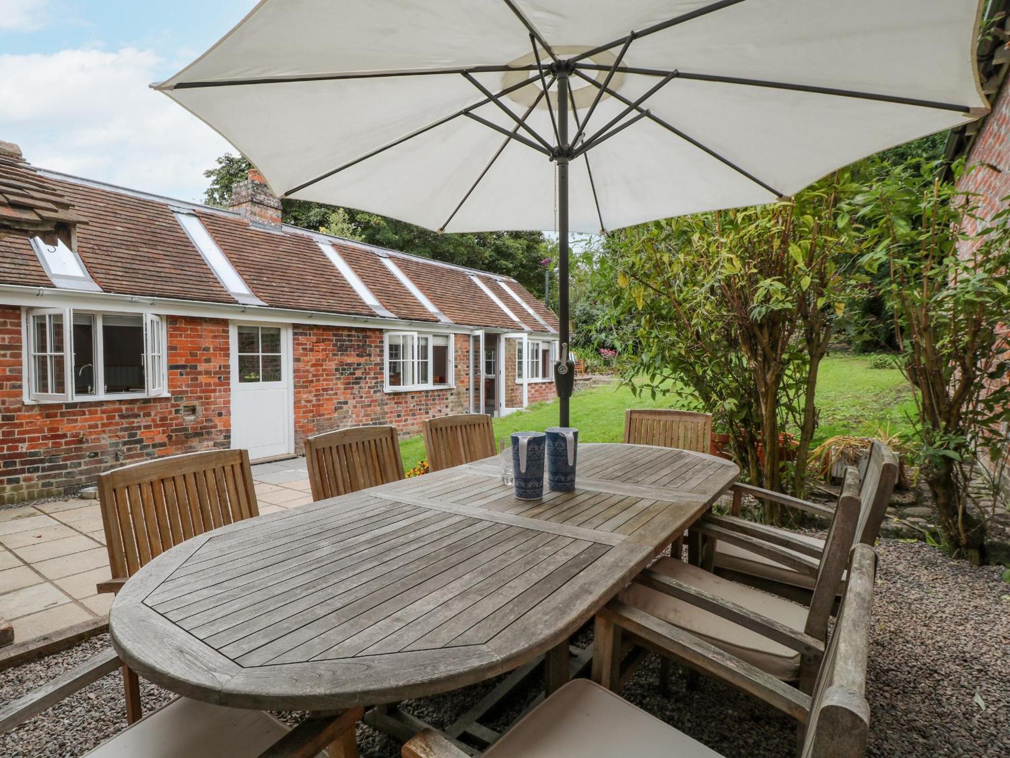 The Old Bakehouse Villa Marlborough Exterior photo